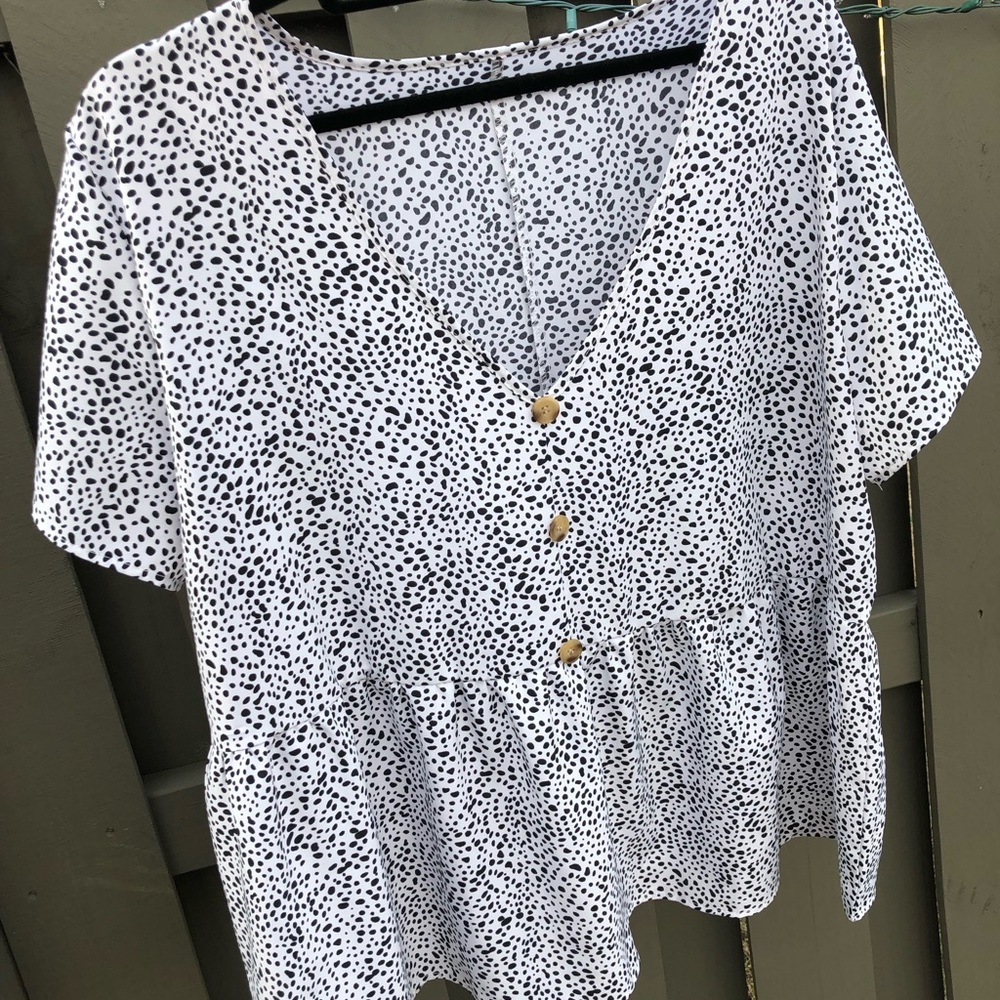 SHEIN white top